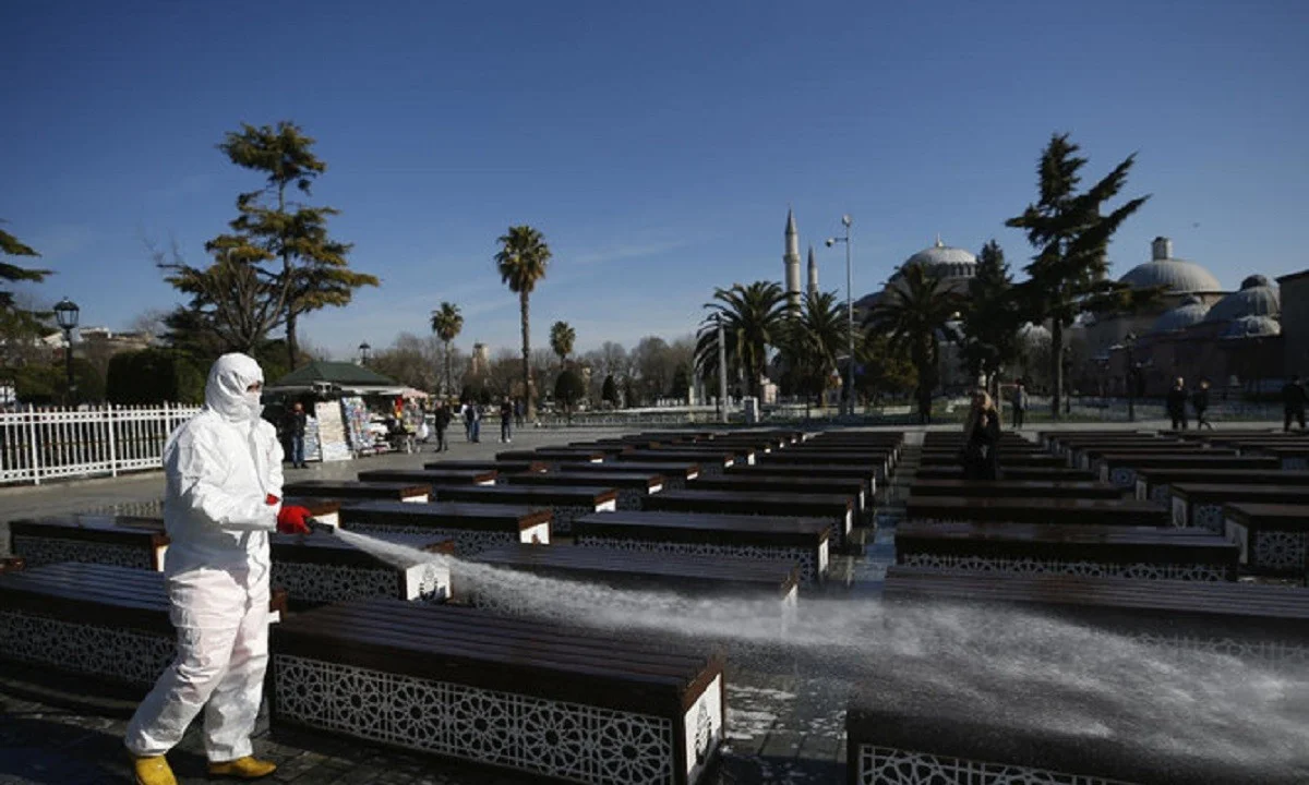 Κορονοϊός - Τουρκία: Πάνω από 5.000 κρούσματα σε μία ημέρα - «Βροχή» προστίμων (vid)