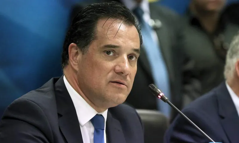 Γεωργιάδης: «Τι να την κάνει τη ρευστότητα ο κόσμος; Να γίνει 300 κιλά;» (vid)