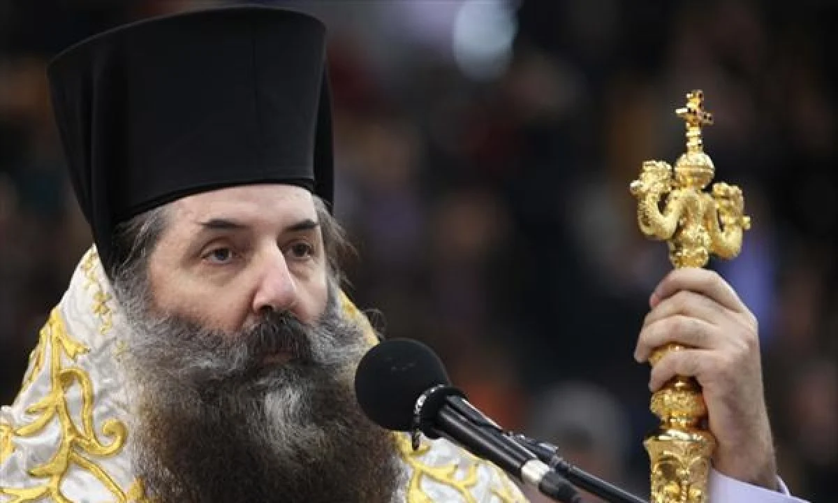 Μητροπολίτης Πειραιώς: «Καλώς κοινώνησε ο ιερέας στο Κουκάκι»