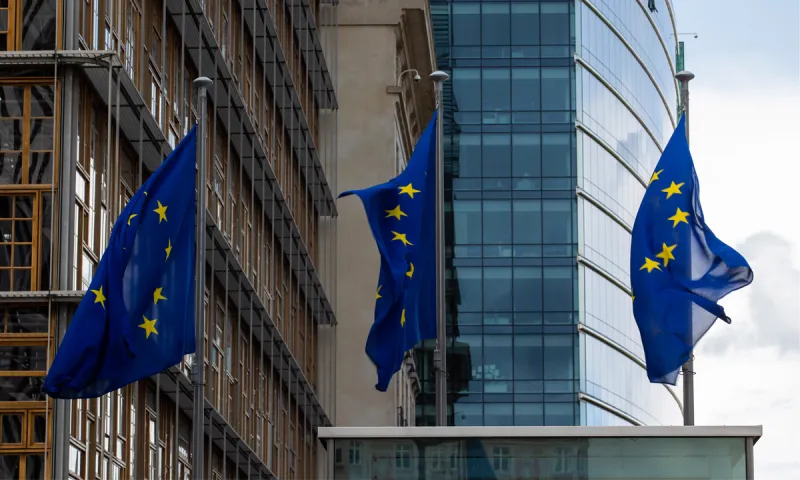 Περισσότερους πόρους προς Ιταλία και Ισπανία σχεδιάζει να δώσει η Κομισιόν