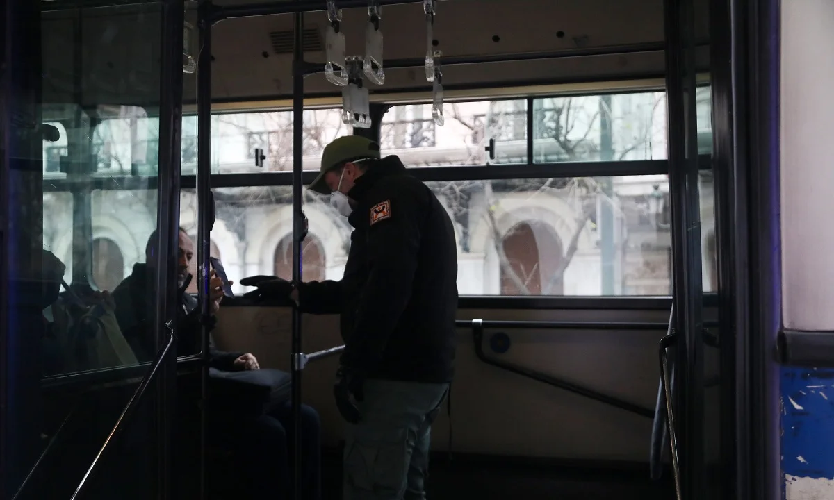 Απαγόρευση κυκλοφορίας: Πλησιάζουν τις 40 χιλιάδες πρόστιμα
