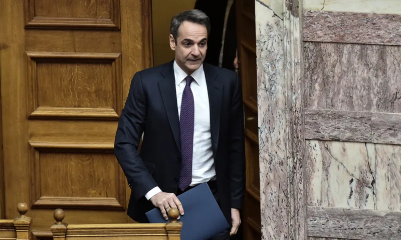 Μητσοτάκης: Επίσκεψη με μάσκα ο πρωθυπουργός (pics)