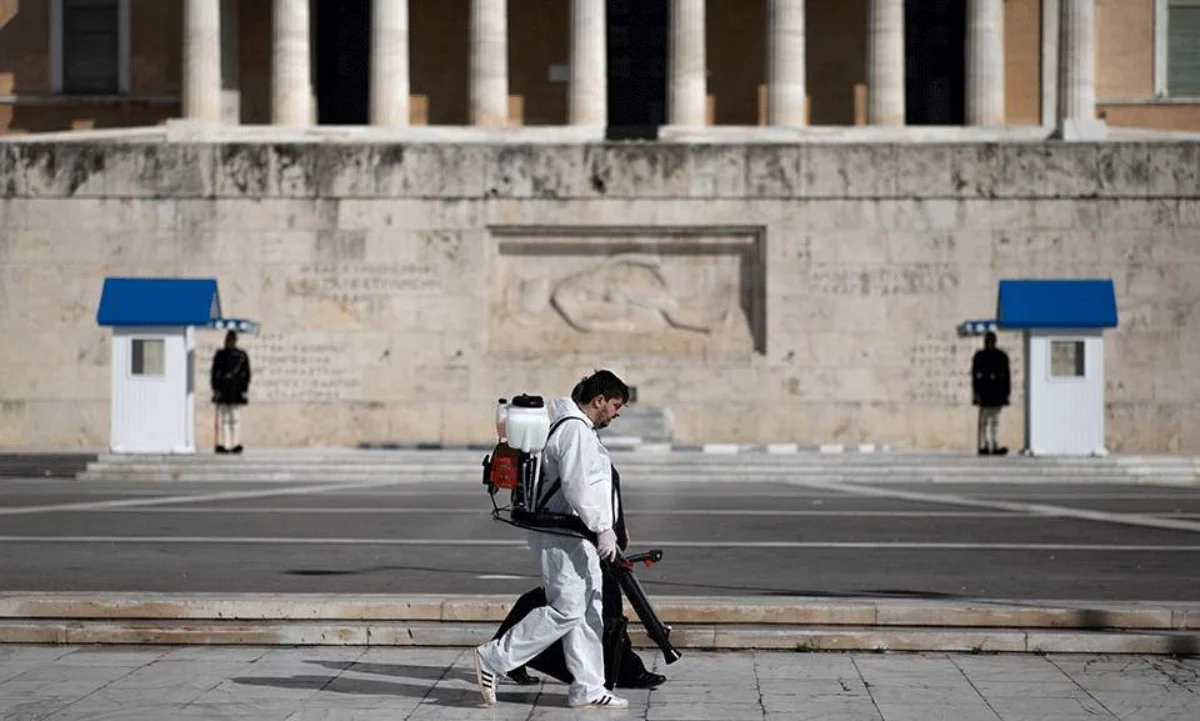 Κορονοϊός: Πότε και πως αναμένεται το δεύτερο κύμα του ιού
