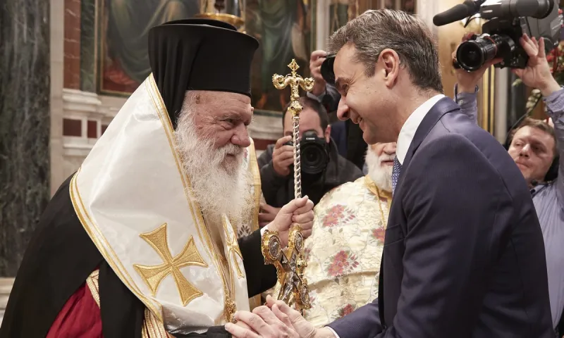 Επικοινωνία Μητσοτάκη - Ιερώνυμου: Το «ευχαριστώ» στην εκκλησία