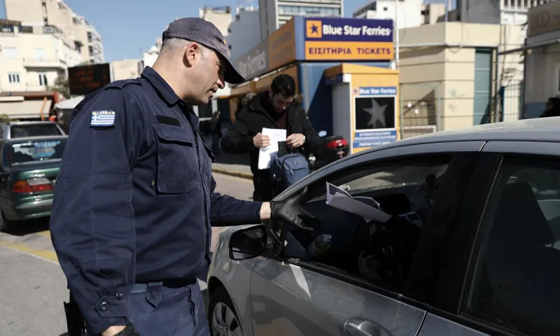 Κορονοϊός-Ανατροπή: Γιατί δεν αποφασίστηκε η απαγόρευση κυκλοφορίας