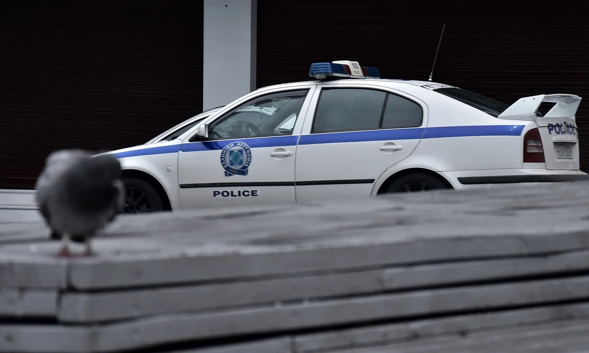 Εύβοια: Ένα λεπτό πριν το «Χριστός Ανέστη» έκανε έφοδο η αστυνομία σε εκκλησία  (vid)
