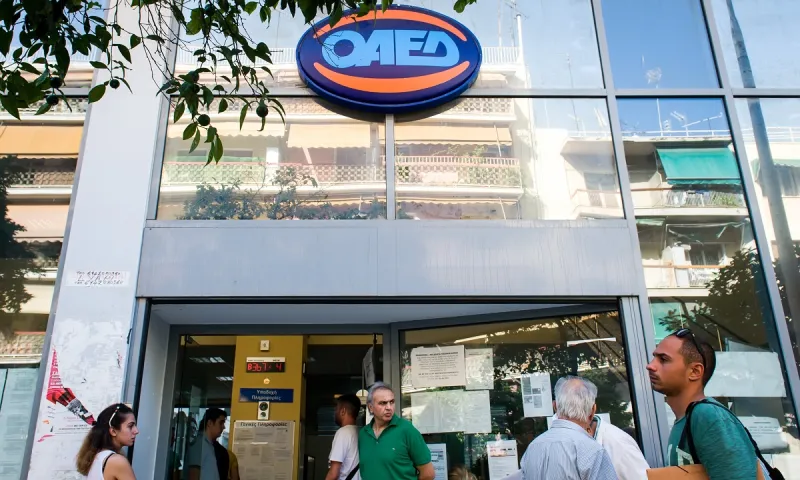 Επίδομα 400 ευρώ για ανέργους: Πότε ανοίγει η πλατφόρμα για τις αιτήσεις