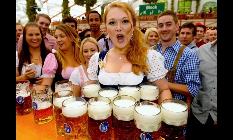Κορονοϊός: Οδηγείται σε αναβολή το θρυλικό Oktoberfest
