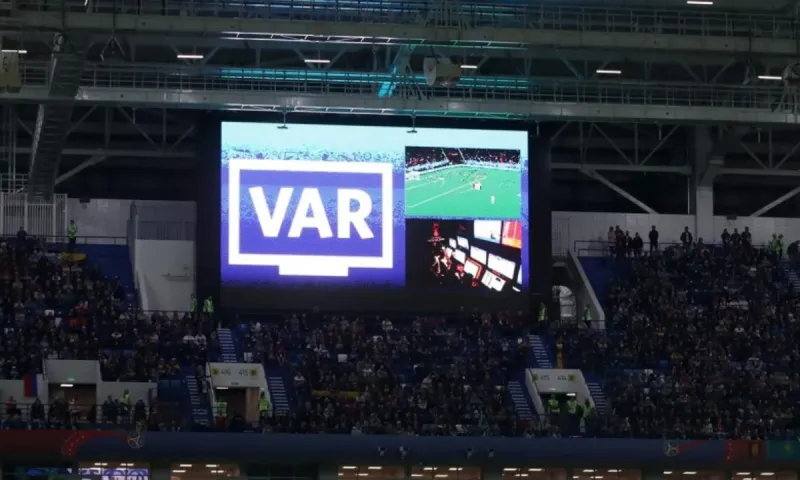 VAR: Ανοιχτό το ενδεχόμενο κατάργησης στην Ευρώπη (pic)