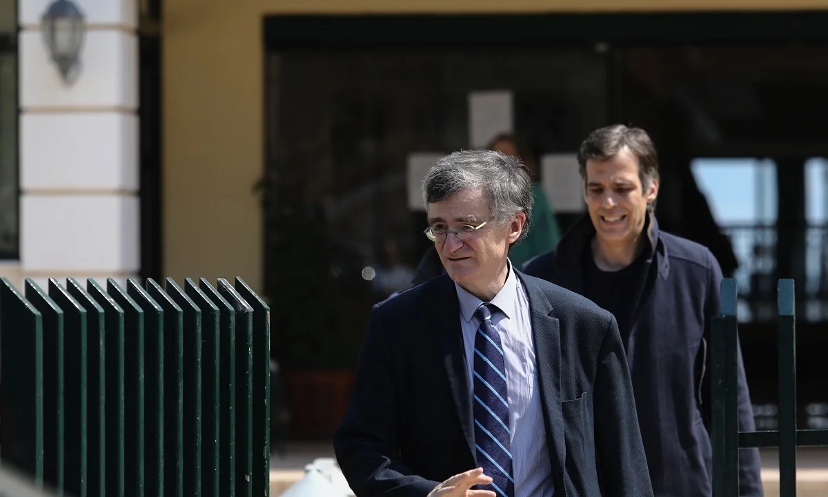 «Ταξιάρχαι»: Στο σημείο ο Σωτήρης Τσιόδρας – Αδειάζει η κλινική