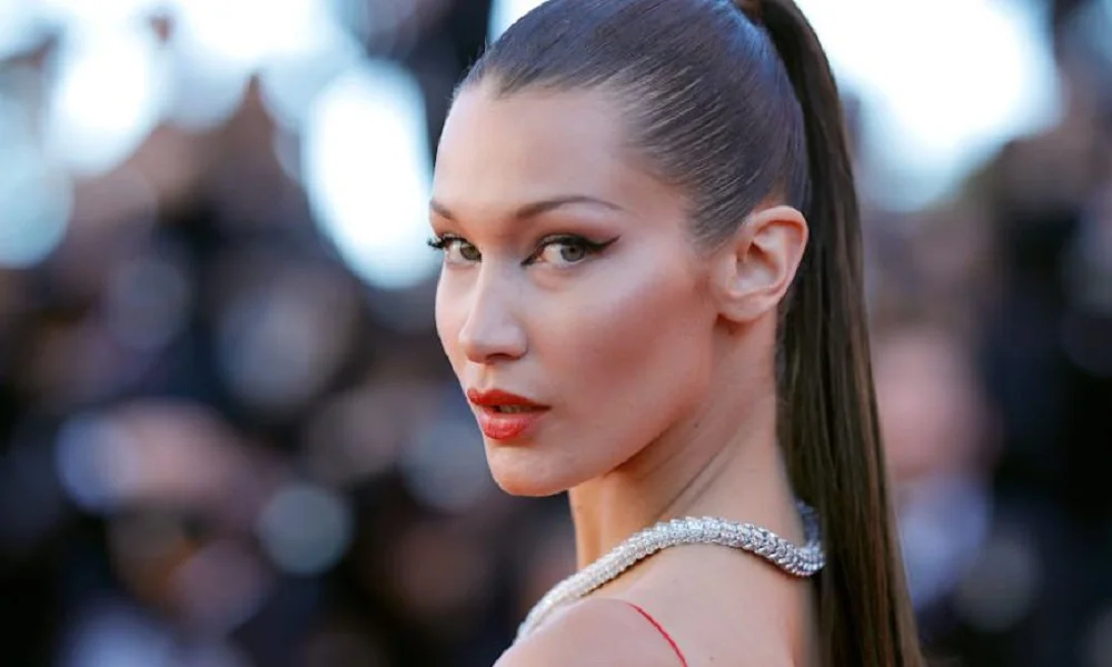 Bella Hadid: Ολόγυμνη σε όλη την καραντίνα (pics)