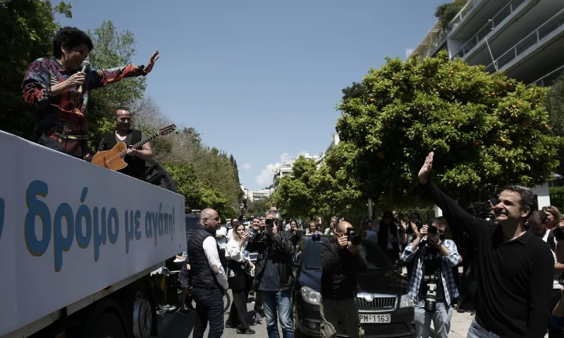 «Θωμά είσαι σπίτι;» Χαμός στο Twitter με #Πρωτοψαλτη