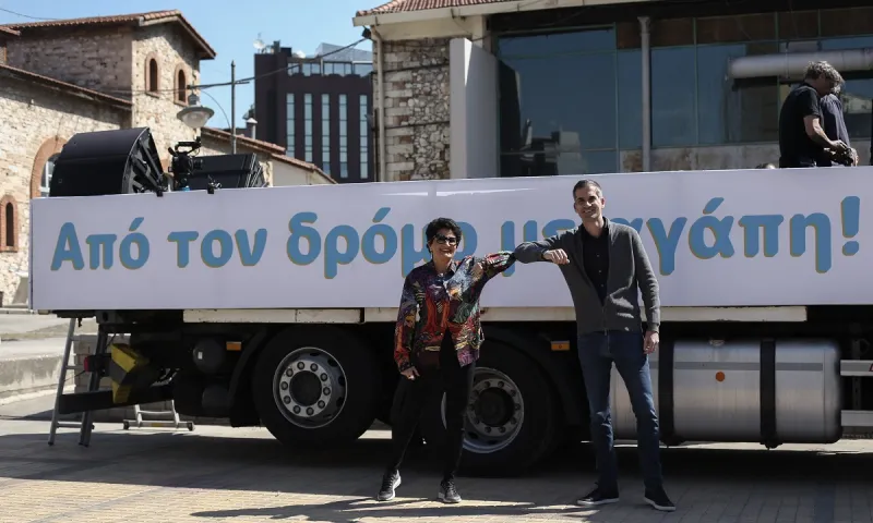 Ο Κώστας Μπακογιάννης στηρίζει Πρωτοψάλτη (vid)