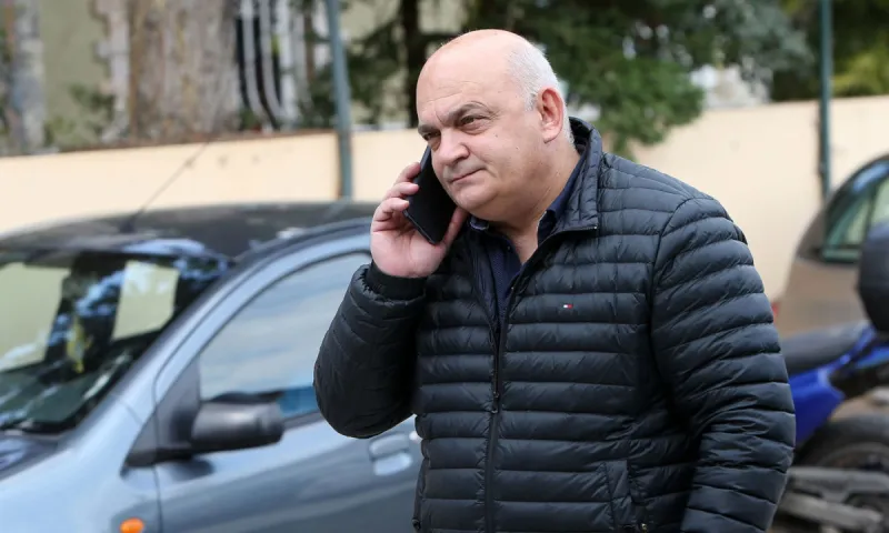 Μπελεβώνης: «Εδώ υπάρχουν κασέτες και δεν έχει γίνει τίποτα»