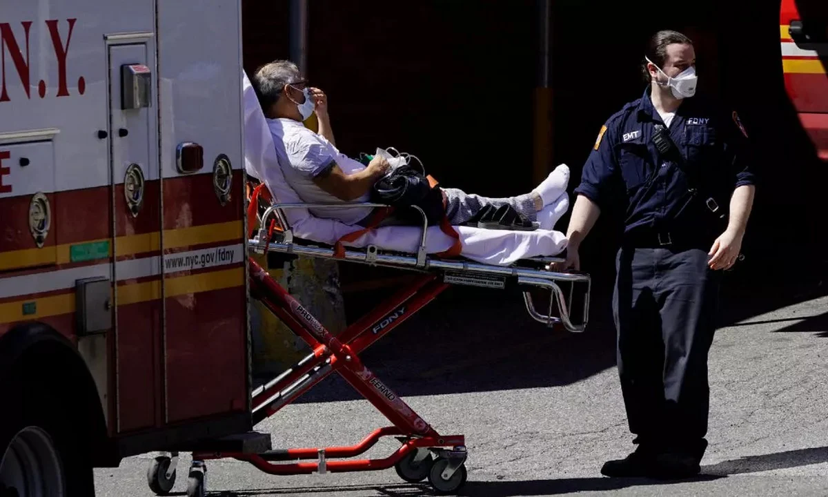 ΗΠΑ: Περισσότεροι από 2.000 θάνατοι σε μία ημέρα