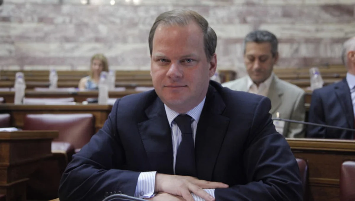 Καραμανλής: Μπέρδεψε τον Αυτιά με τον... Χαρδαλιά! (vid)
