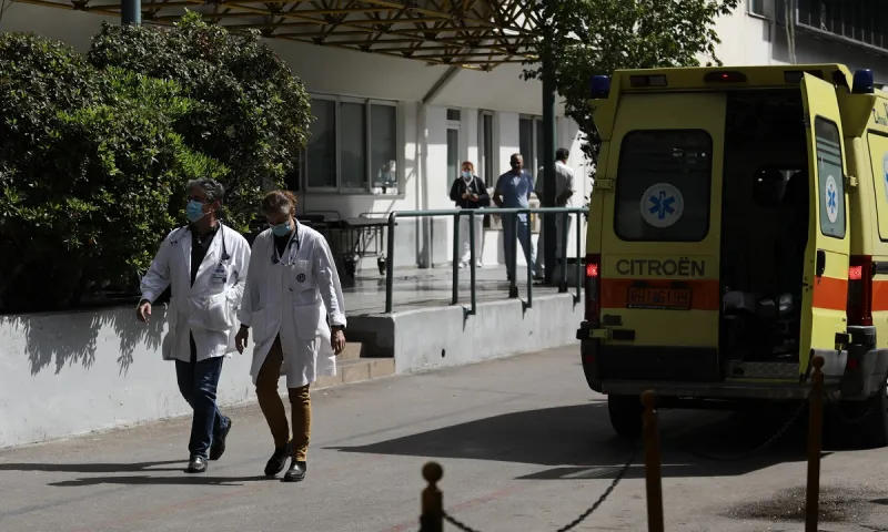 Ελλάδα: 3 νεκροί - 8 νέα κρούσματα