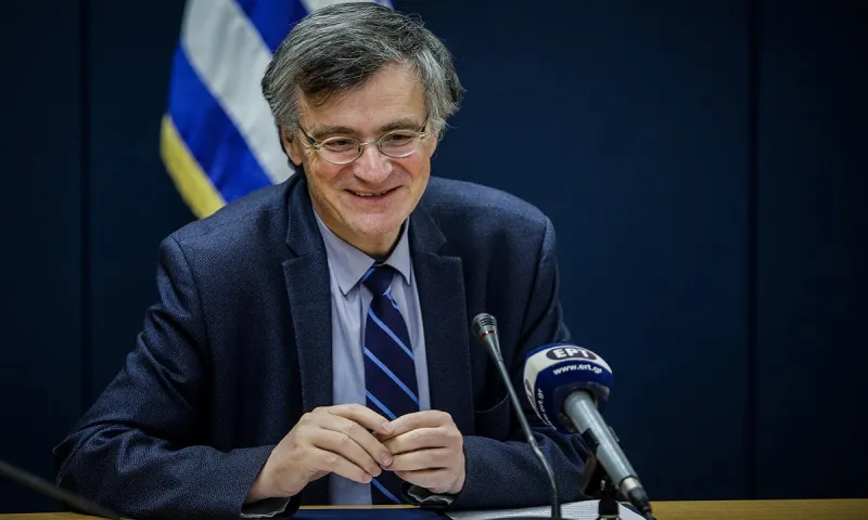 Τσιόδρας: Γι' αυτό έλειπε από την ενημέρωση (vid)