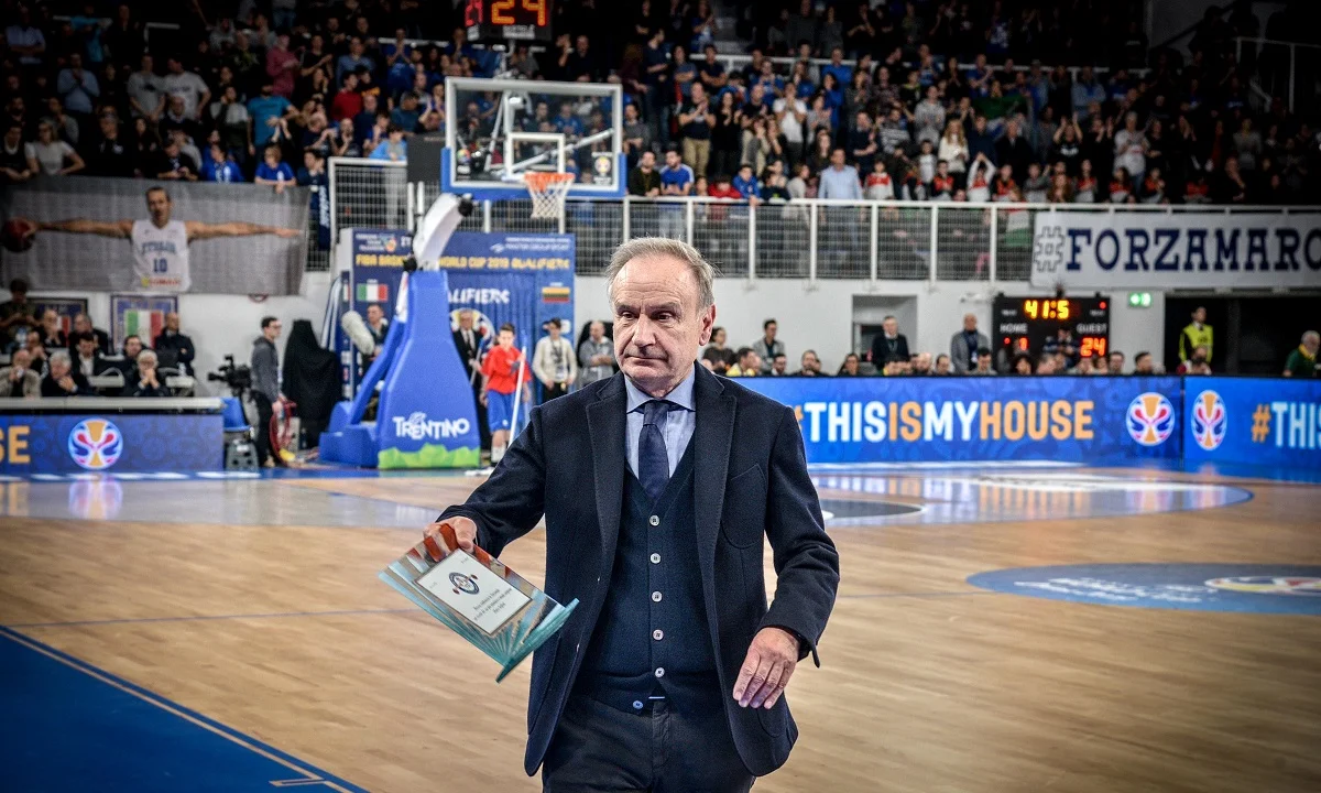 Πετρούτσι: «Σεπτέμβριο ή Οκτώβριο πρέπει να αρχίσει η σεζόν»