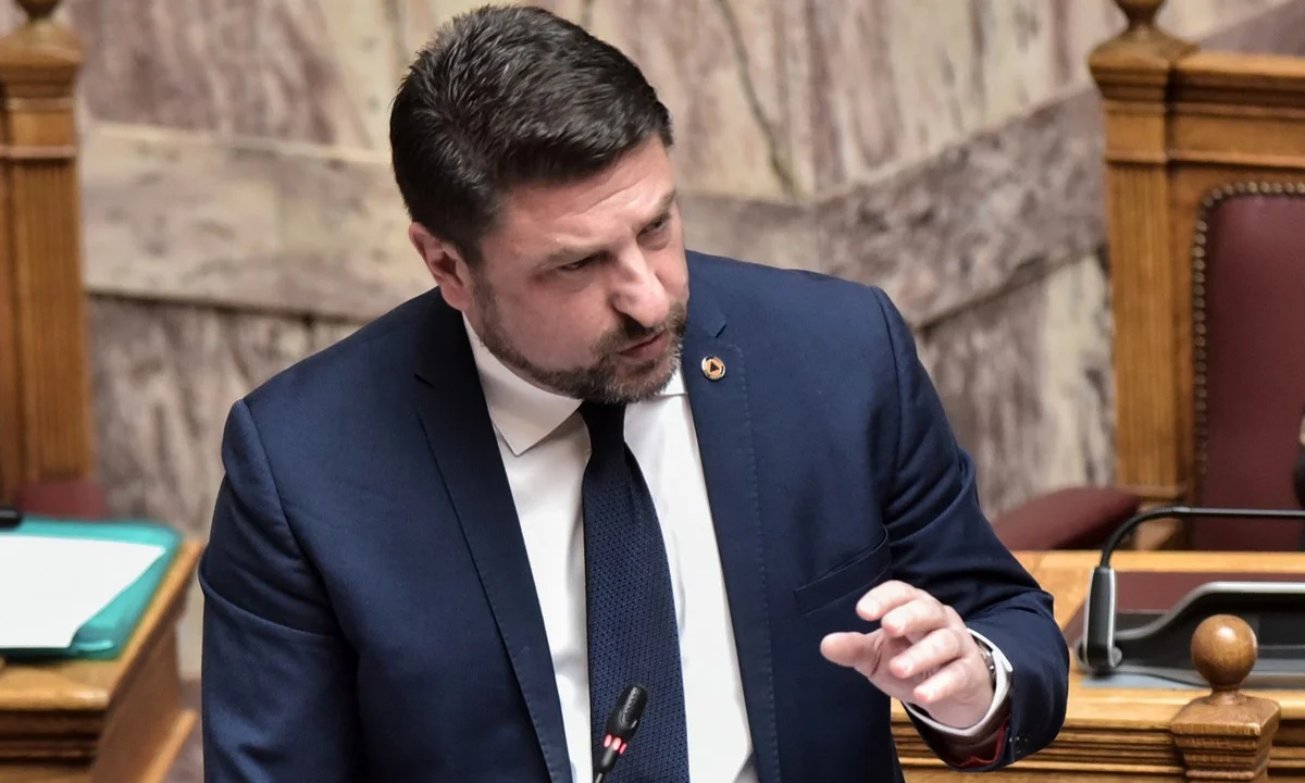 Ο Χαρδαλιάς μίλησε με έντονο ύφος για τους... μάγκες της πλατείας