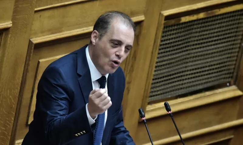 Νέα επίθεση Βελόπουλου κατά Τσιόδρα: «Είναι ένα παιδάκι που παίρνει λεφτά από φαρμακοβιομηχανίες»