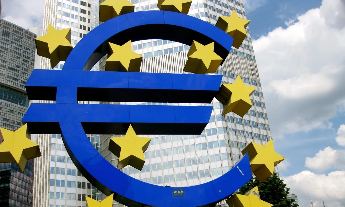 Σε κίνδυνο η ύπαρξη του ευρώ!