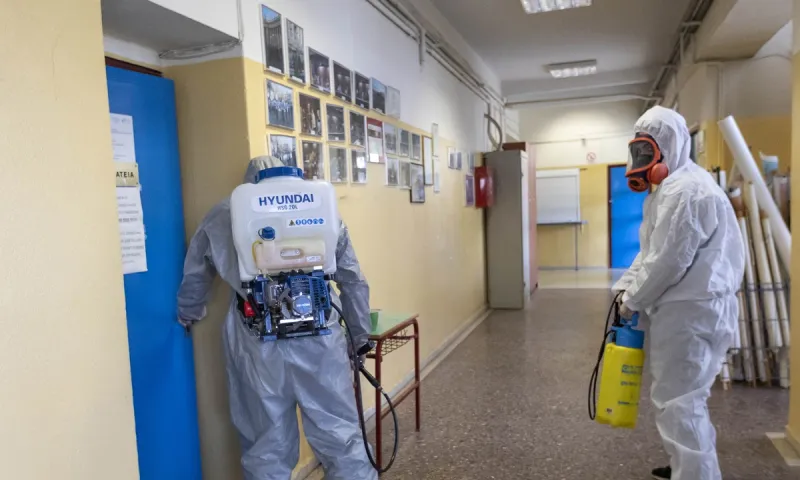 Στα σχολεία από αύριο η Γ' Λυκείου: Οι κανόνες για μαθητές και εκπαιδευτικούς