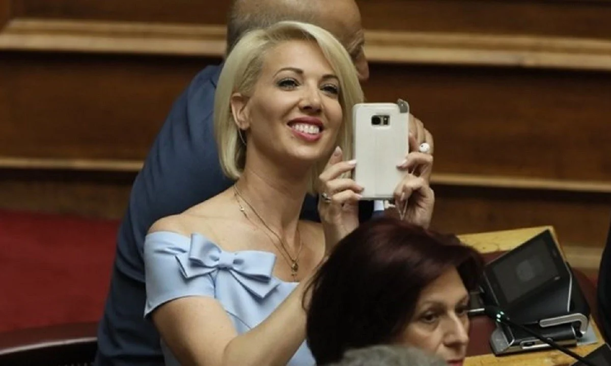 Πόθεν έσχες: Αυτή είναι η πιο... φτωχή βουλευτής