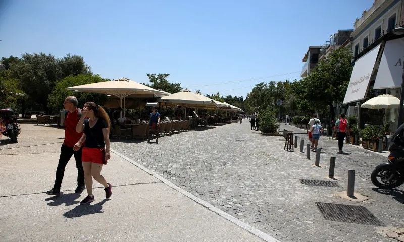 Καιρός 12/5: Πρόωρο καλοκαιράκι!