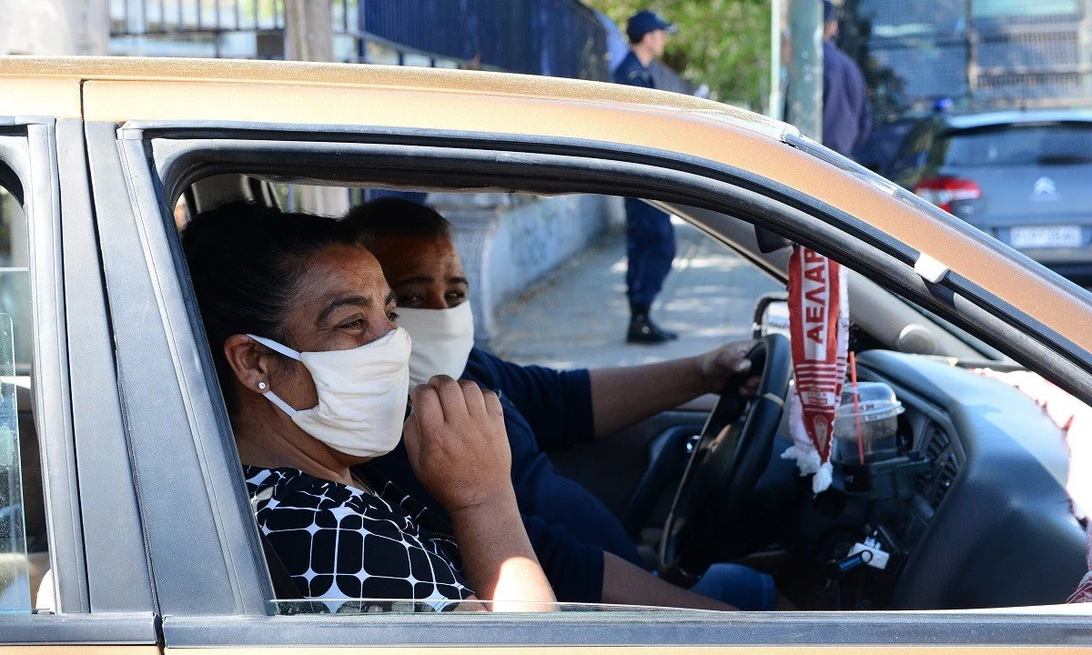 Κορονοϊός - Λάρισα: 35 κρούσματα σε 637 δείγματα στη Νέα Σμύρνη (vid)