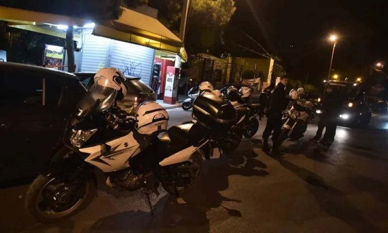 Κοζάνη: Άγρια συμπλοκή νεαρών–Ξύλο και μπουνιές για ένα… «like» σε κοπέλα!