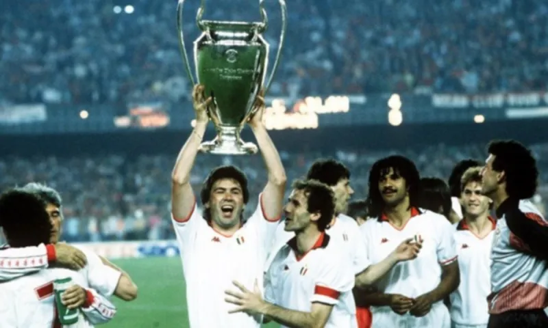 ΟΑΚΑ 1994: Η ιστορική «4άρα» της Μίλαν στην Μπαρτσελόνα (vid)