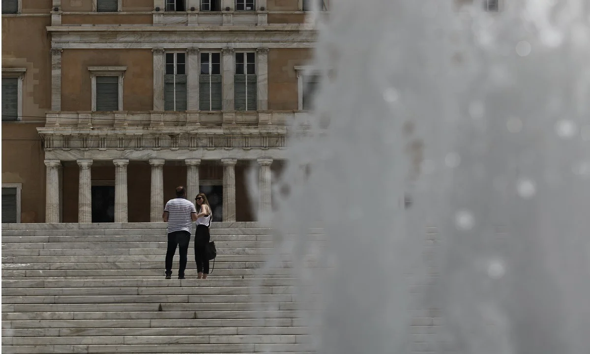 Καιρός 20/5: Ζέστη αλλά και μικρή πτώση θερμοκρασίας (vids)