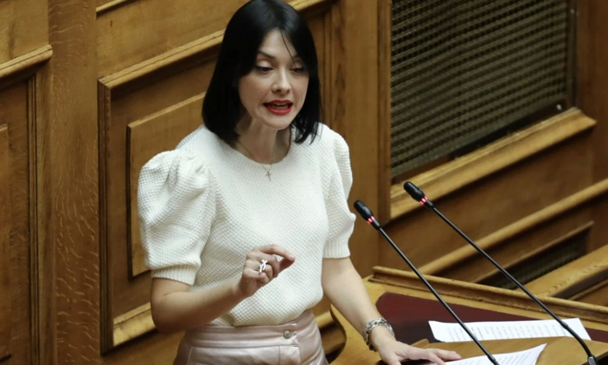 Γιαννακοπούλου για τα «γαλλικά» στην Κεραμέως: «Ανθρώπινος εκνευρισμός»