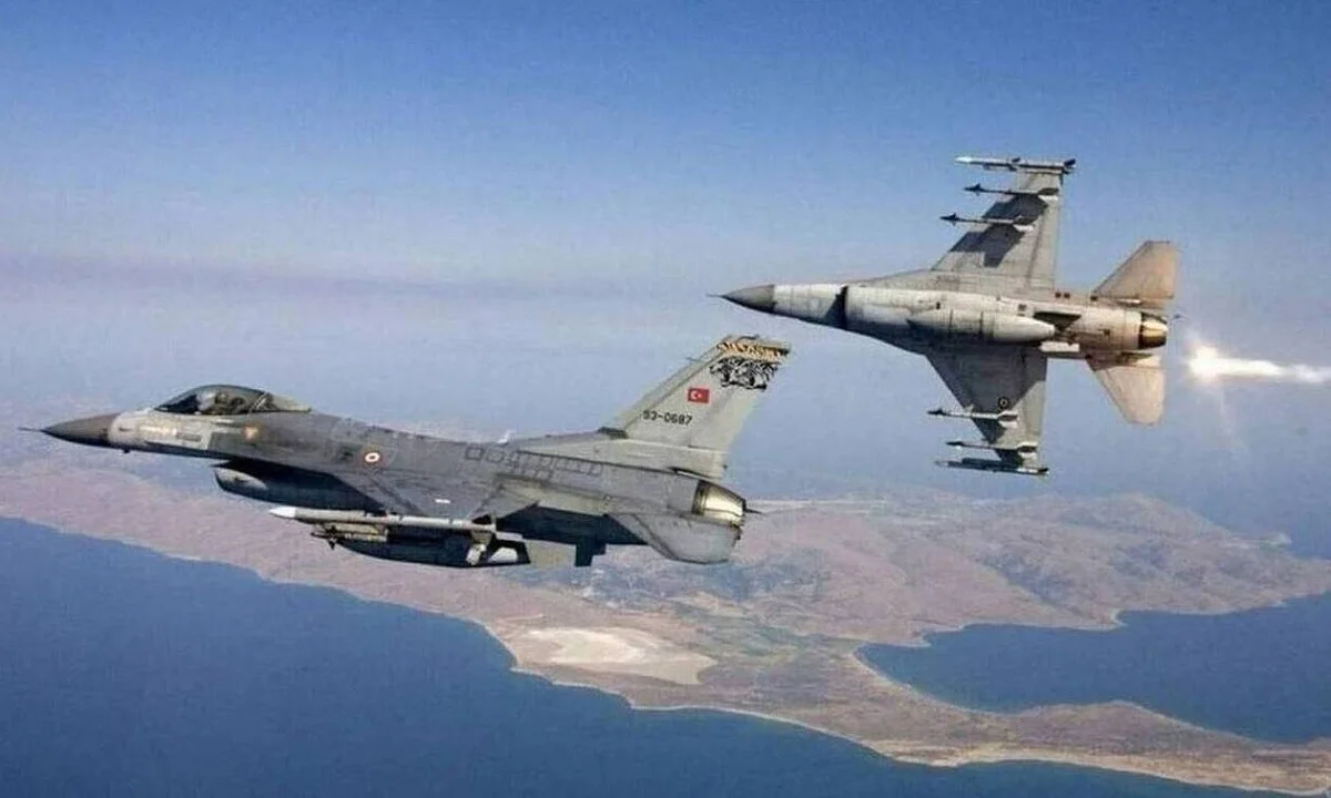 Συνεχίζει τις προκλήσεις η Τουρκία: Μαχητικά έφτασαν σε Πάτμο, Χίο και Λέσβο