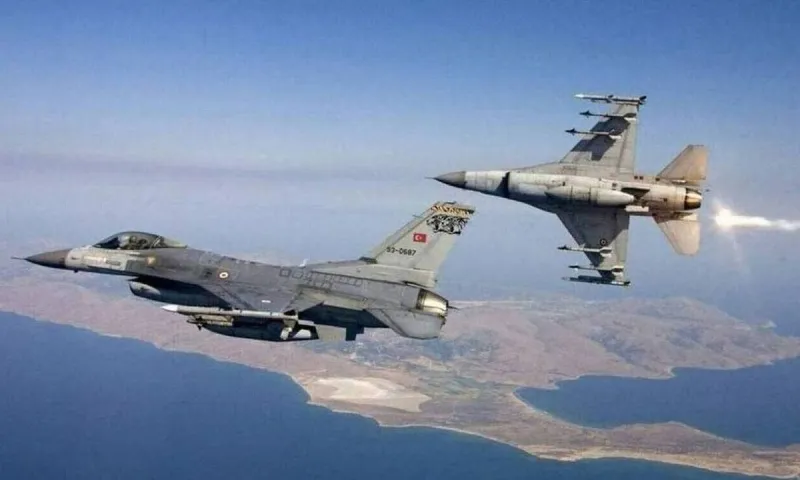 Συνεχίζει τις προκλήσεις η Τουρκία: Μαχητικά έφτασαν σε Πάτμο, Χίο και Λέσβο