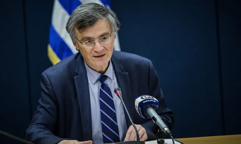 Τσιόδρας: «Θεωρείται βέβαιη η επάνοδος του ιού με ένα δεύτερο κύμα» (vid)