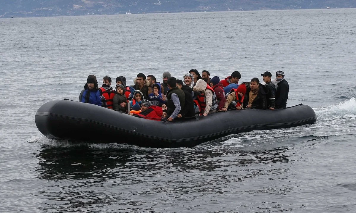 Δύο ακόμα βάρκες με πρόσφυγες πέρασαν στη Λέσβο