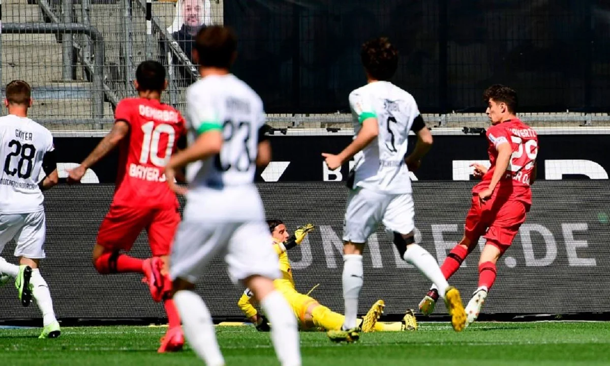 Γκλάντμπαχ - Λεβερκούζεν 1-3: Χάβερτς και «ασπιρίνες» για φίλημα!