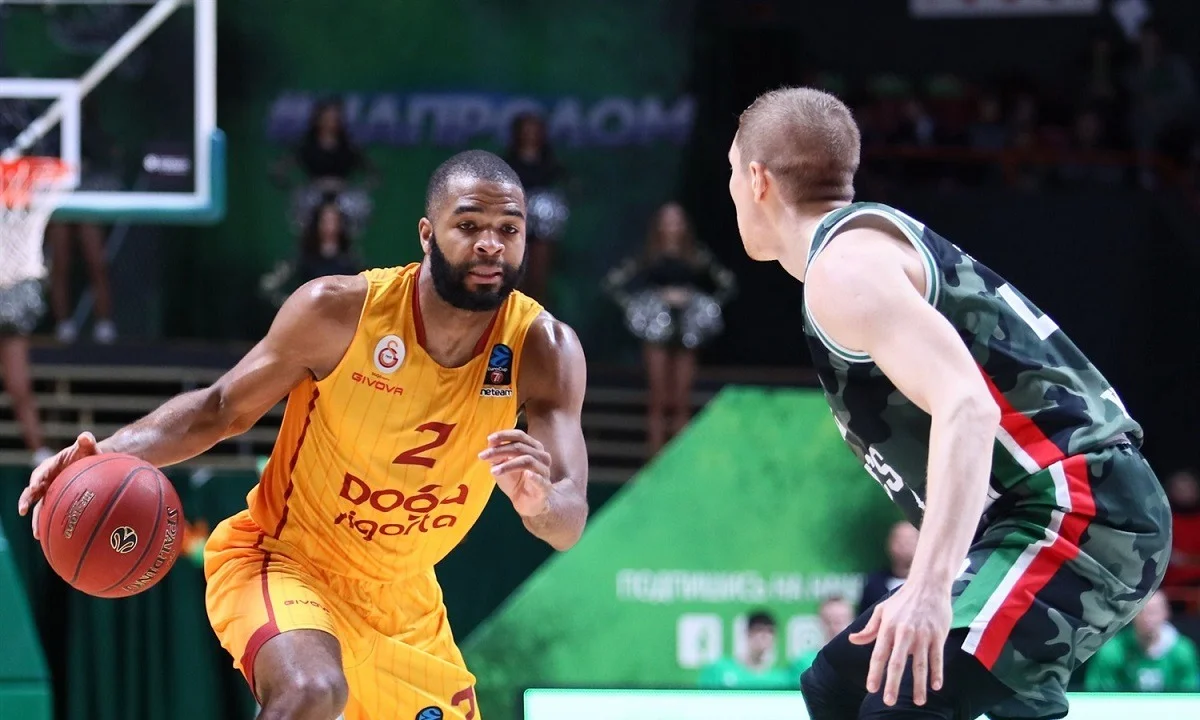 «Ο παίκτης που κοιτάνε Ολυμπιακός και Παναθηναϊκός» (vid)
