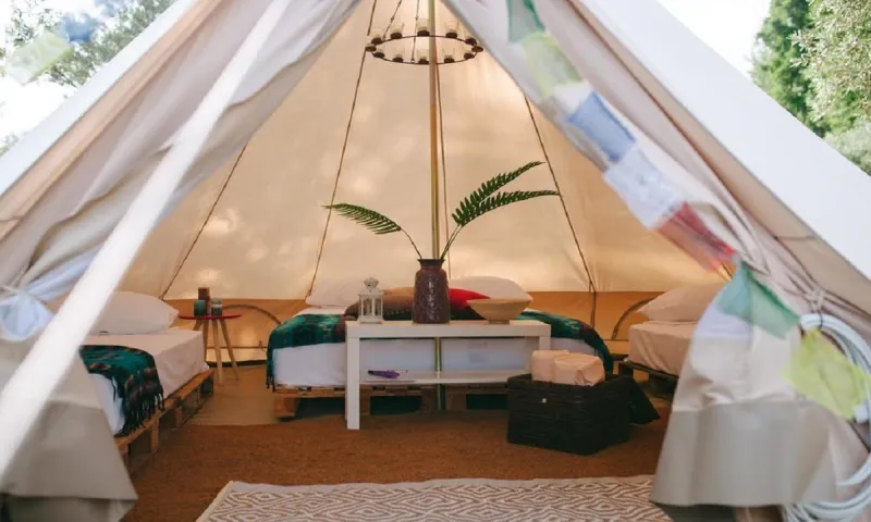 Αντίστροφη μέτρηση για το... glamping και στην χώρα μας (vid)