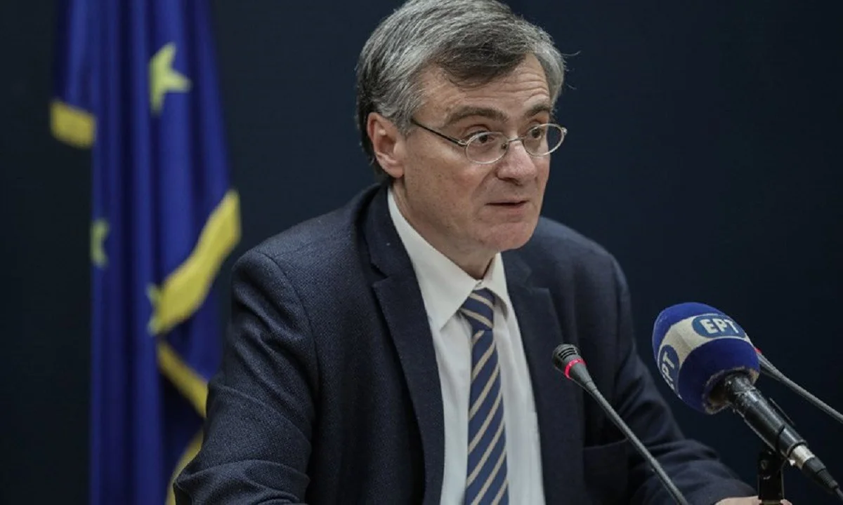 Τσιόδρας: 4 νέα κρούσματα - Ένας ακόμα θάνατος, 172 συνολικά