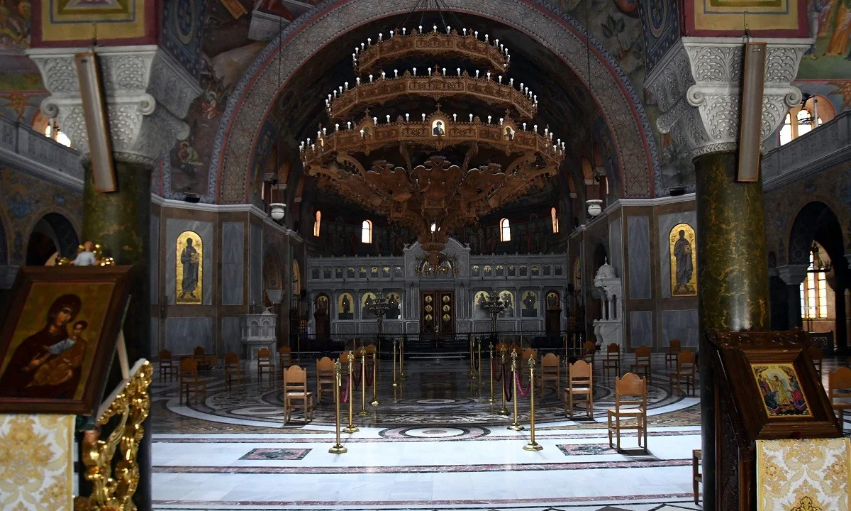 Απόψε η Ανάσταση στις Εκκλησίες (vid)