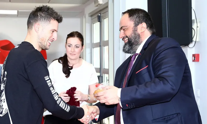 Ολυμπιακός: Γιατί η σκληρή απάντηση στον Μιραλάς...