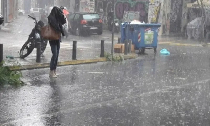 Καιρός: Προβλήματα από την κακοκαιρία στην Αθήνα