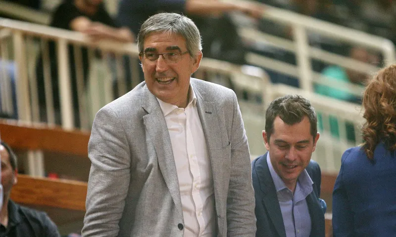 Πέτροβιτς: «Ο Μπερτομέου κοιτάζει μόνο το κεφάλαιο»