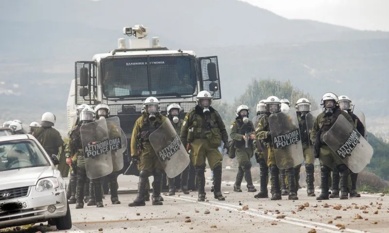 Μαλακάσα: Επεισόδια σε διαμαρτυρία κατοίκων για τις δομές μεταναστών