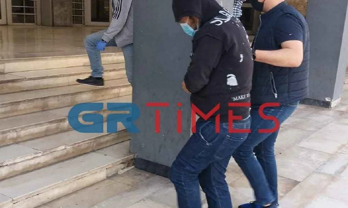 Φρίκη στη Θεσσαλονίκη: Παραδέχτηκε τον τεμαχισμό 40χρονης, αλλά αρνείται ότι τη σκότωσε!
