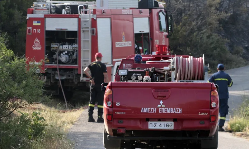 Πυρκαγιά στην Αχαΐα - Κοντά στο αεροδρόμιο του Αράξου