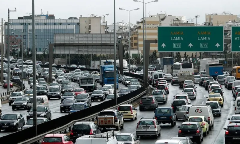 Τριήμερο Αγίου Πνεύματος: Χαμός στην πρώτη έξοδο μετά την καραντίνα - Μποτιλιάρισμα στους δρόμους